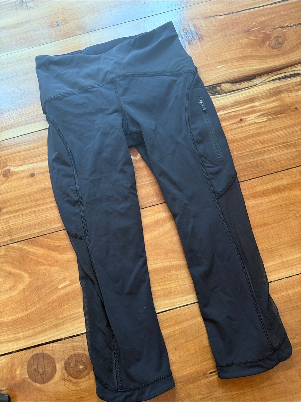Lululemon Y2K Capri Leggings, 0/2, Black, Great Condition! 🖤🖤🖤